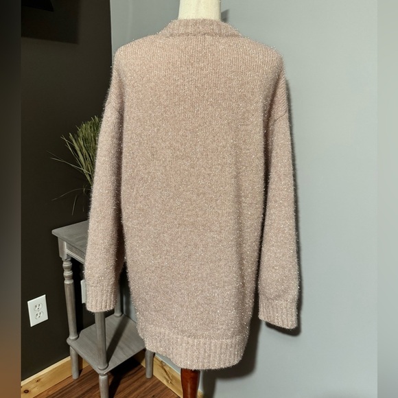 H&M blush with silver sparkles - Picture 3 of 5